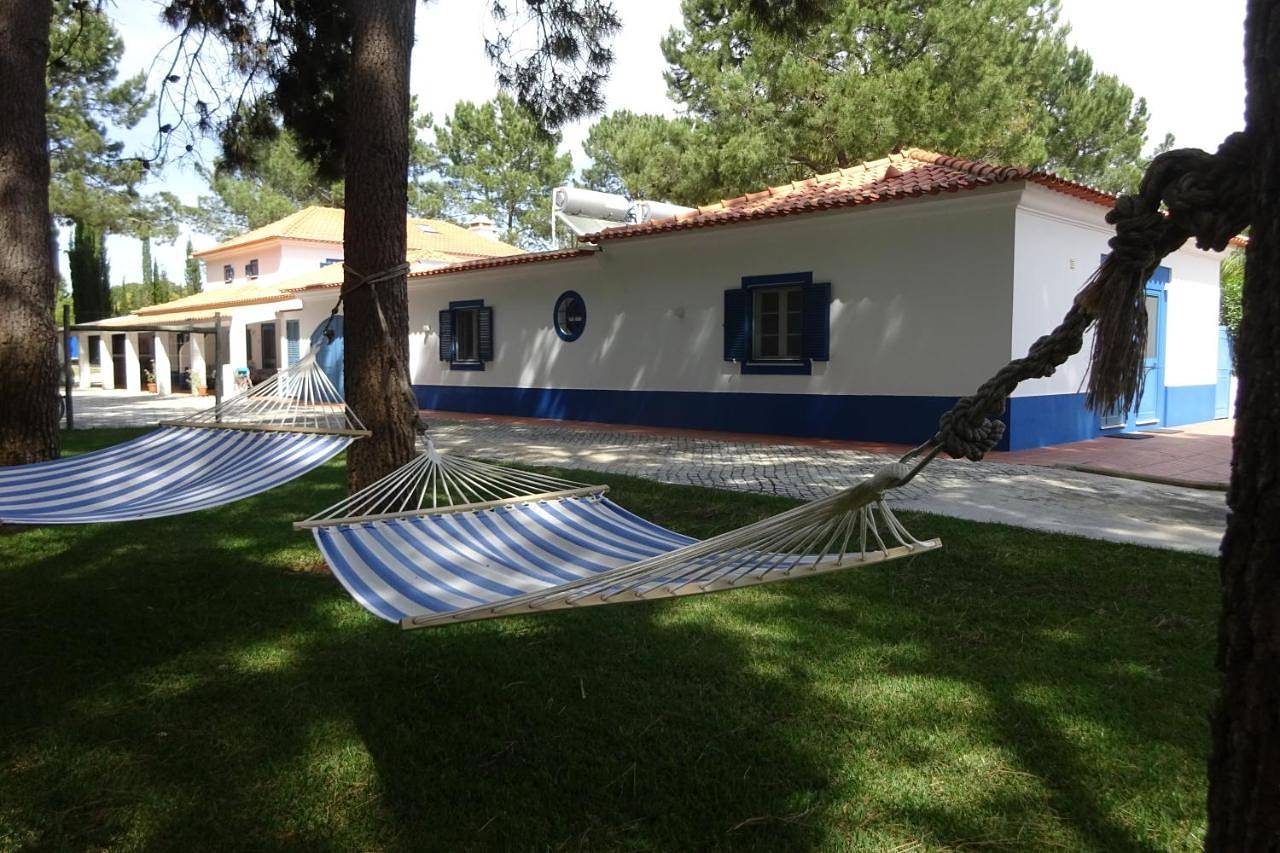Apartamento inteiro, Quinta da Alentegria - 4 cottages met lounge en verwarmd zwembad van april tot eind september! in Alcácer do Sal e Santa Susana, Alentejo Litoral