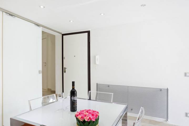 Ganze Wohnung, Ferienwohnung für 4 Personen mit Balkon/Terrasse in Cala Porta Vecchia, Monopoli