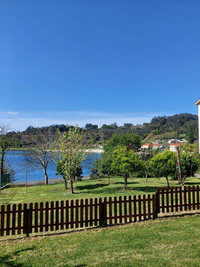 Casa de férias para 8 pessoas, com vista e jardim em Paderne (Espanha)