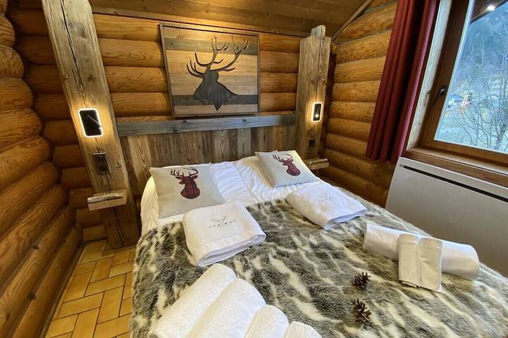 Chalet pour 6 personnes, avec balcon ainsi que jardin et jacuzzi, animaux acceptés à La Bresse