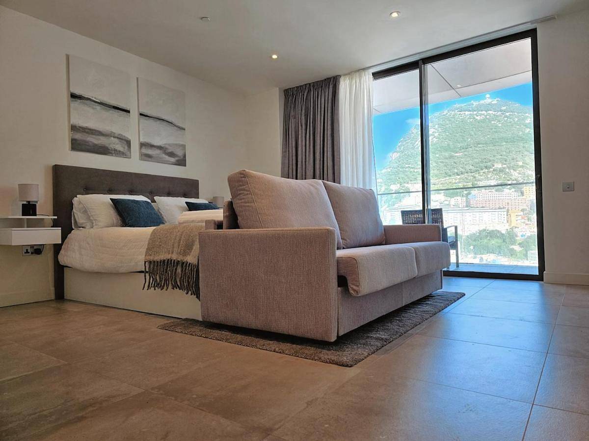 Appartement entier, 18th Floor Luxury Studio in Costa de la Luz