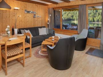 Gîte pour 4 personnes, avec balcon et vue sur le lac dans Champex-Lac