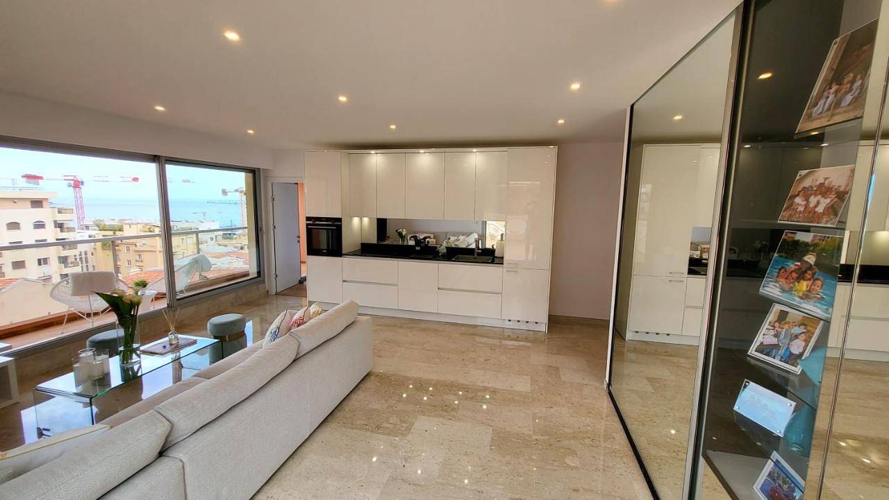 Ολόκληρο το διαμέρισμα, Two-Bedroom Apartment in Μονακό, Mediterranean Coast (France)