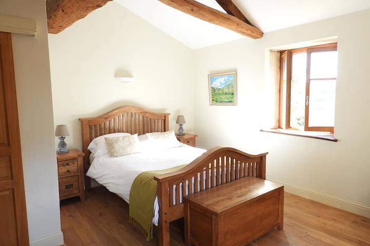 Location de vacances pour 8 personnes, avec piscine à Vergisson - 2