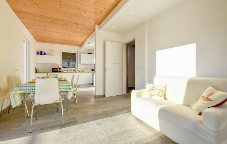 Appartamento vista mare con terrazza e parcheggio, vicino a ristoranti e centro città in San Salvatore, Cogorno