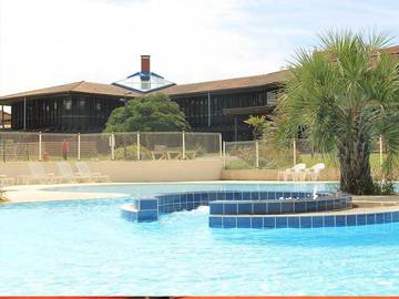 Camping für 4 Personen, mit Kinderpool und Terrasse in Mimizan