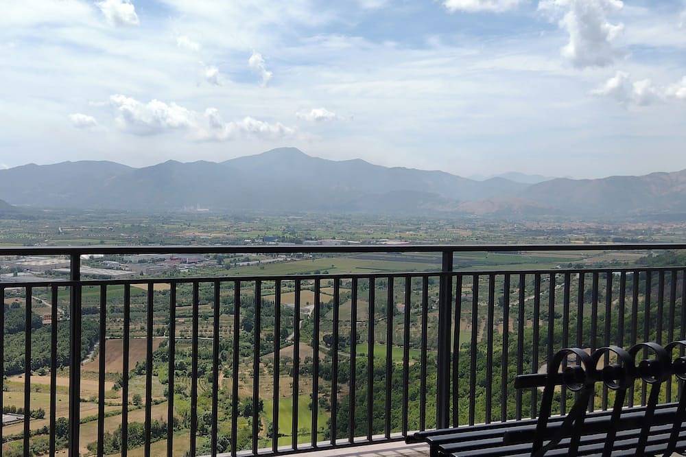 Detached house in ancient medieval village. in Pozzilli, valle del Volturno