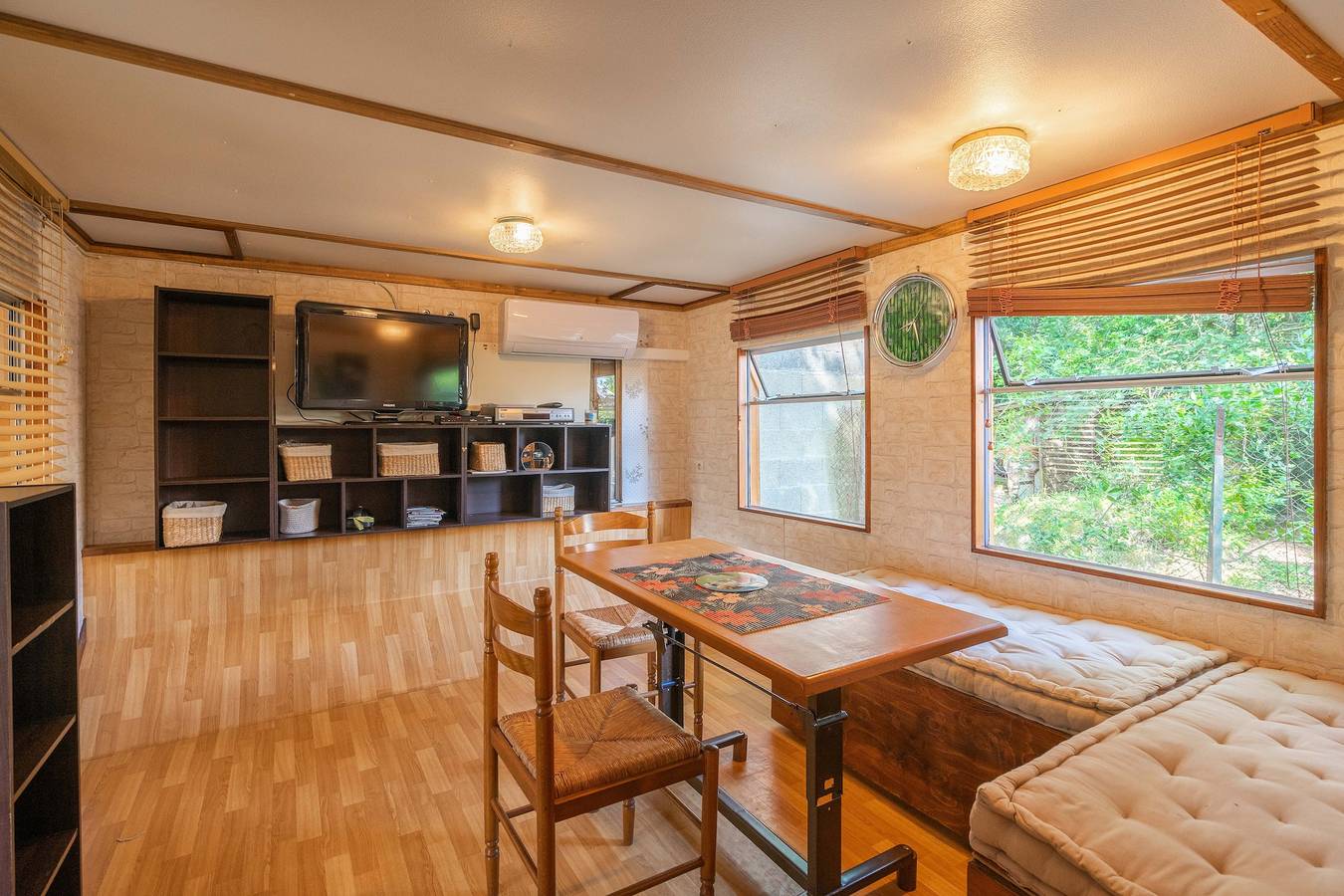 Mobile Home 'Mh16 La Tremblade' with Shared Pool, Private Terrace, and Air Conditioning in La Tremblade, Côte de Beauté