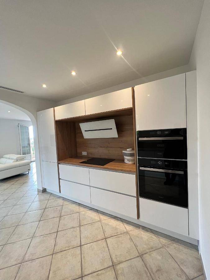Gîte pour 4 personnes, avec Balcon et Terrasse ainsi que Jardin et Vue à La Valette-du-Var - 2