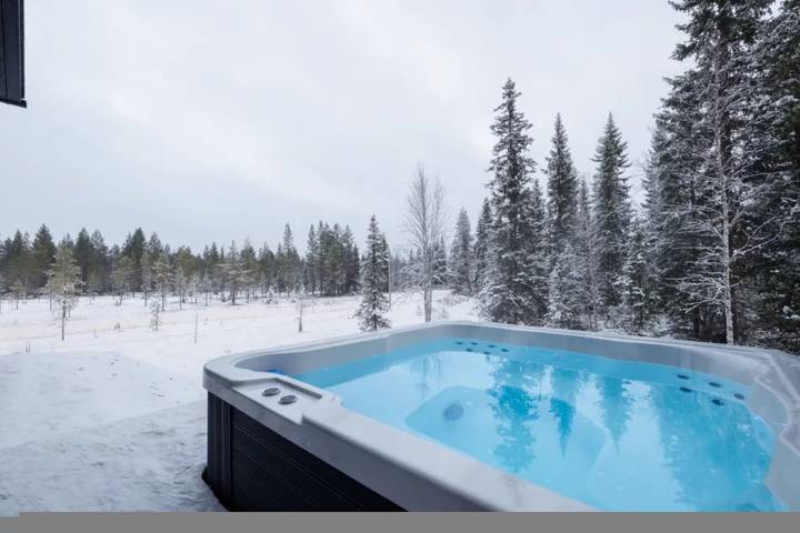 Porevillas Iso-Syöte B | Premium Ski-In Villa with Outdoor Spa in Pudasjärvi