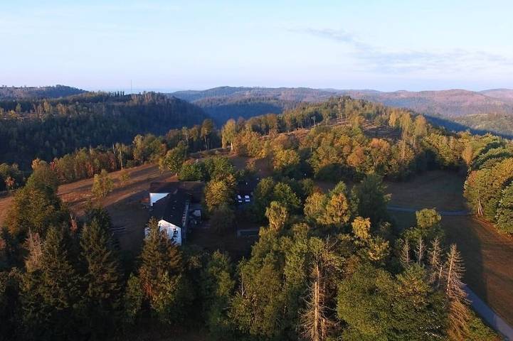 Ferienhaus für 37 Personen, mit Garten und Sauna sowie Terrasse