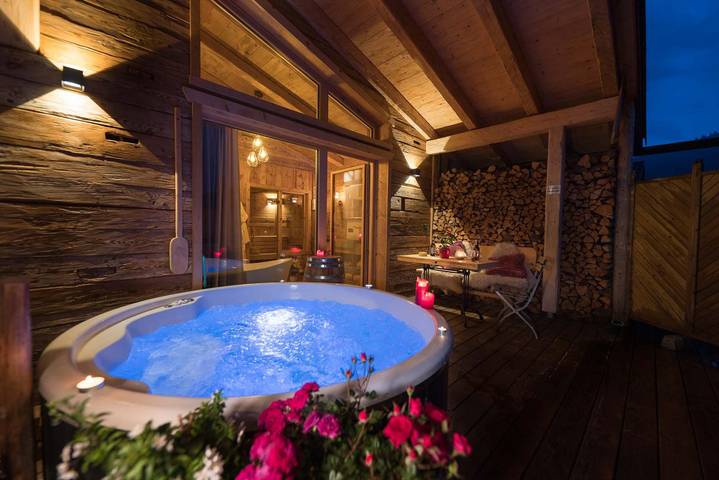 Ferienhaus für 2 Personen, mit Pool und Whirlpool sowie Garten und Sauna in Europa - 3