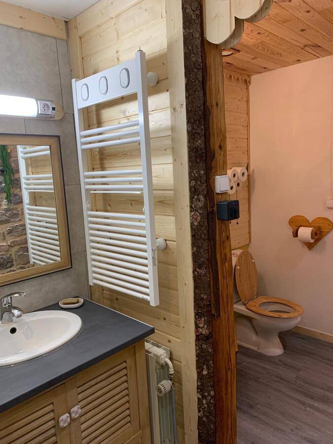 Appartement de vacances entier, Family Double Room in Saffloz, Jura Francais