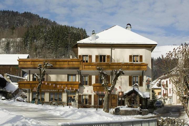 Hôtel pour 6 personnes, avec terrasse et jardin, animaux acceptés à Lullin