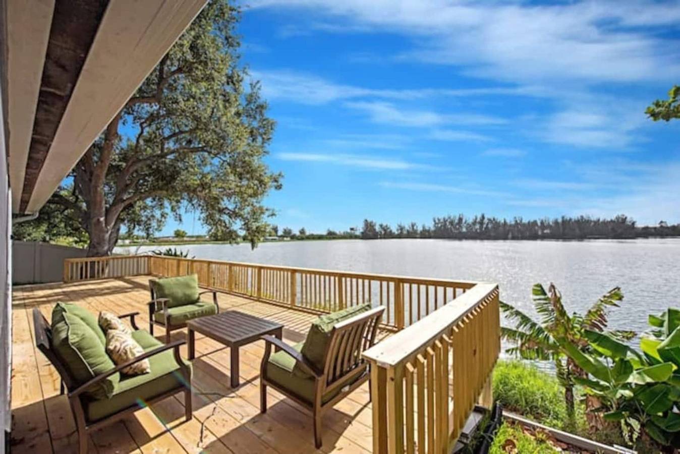 Lake house 1 in Davie in Davie (Florida), Broward County
