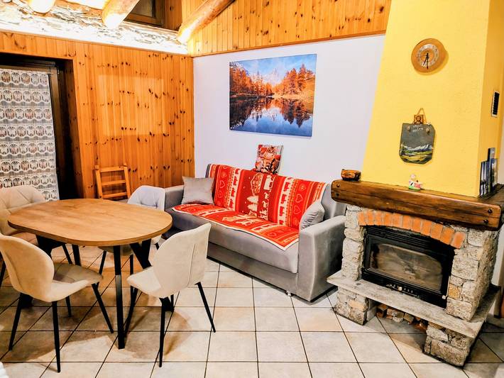 Location de vacances pour 6 personnes, avec Balcon à Région de Valtournenche - 2