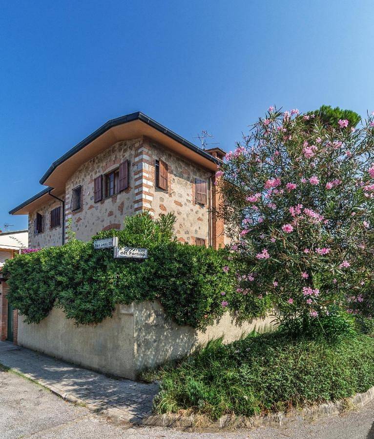 Villa Il Fortino in Lido di Camaiore, Camaiore