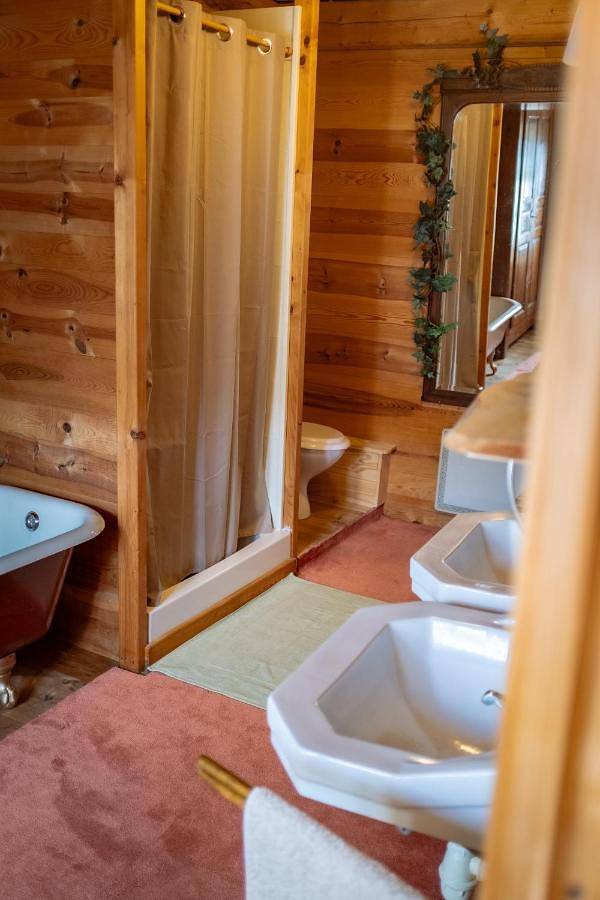 Location de vacances pour 2 personnes, avec jardin et vue à Le Bouchet-Saint-Nicolas - 2