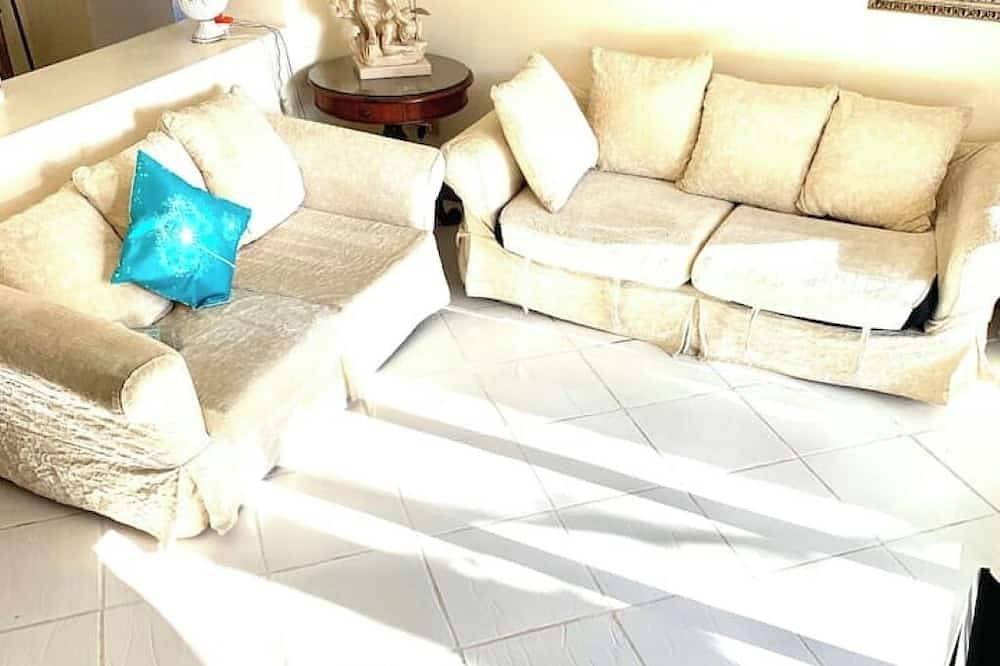 Villetta con sauna e piscina immersa verde a 400 metri e dalle spiagge in Forio, Ischia