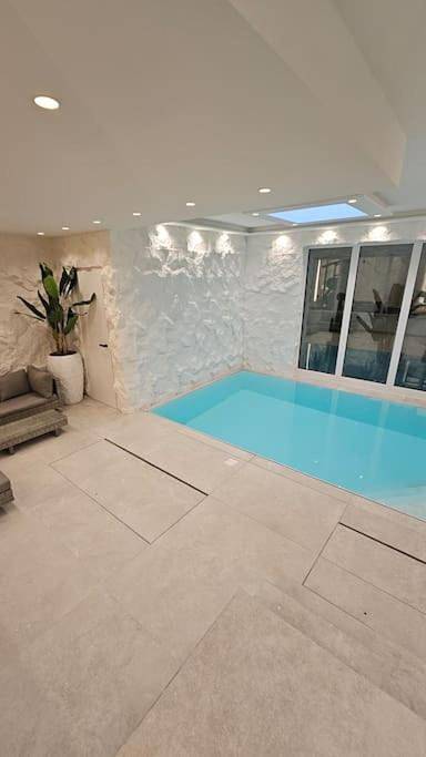 Ferienwohnung für 9 Personen, mit Pool in Sendling München - 3