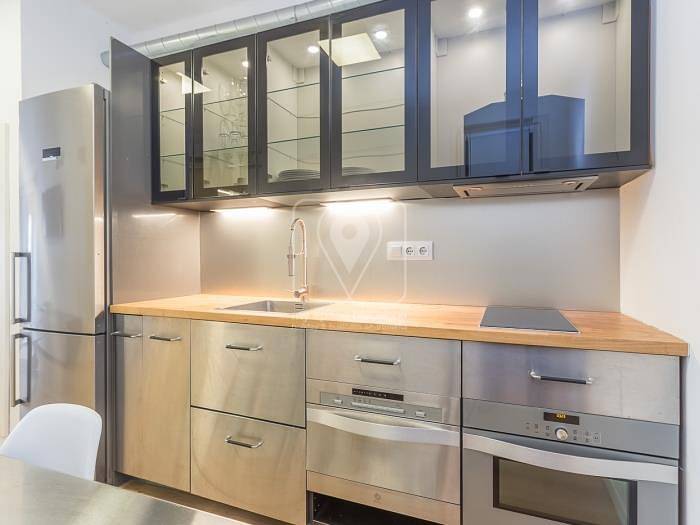 Entire holiday apartment, Modern apartment for 4 in exclusive residential areas of Barcelona in Sarrià - Sant Gervasi, Barcelona