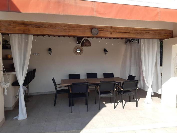 Gîte pour 2 personnes, avec jardin ainsi que vue et piscine à Le Cannet-des-Maures - 4