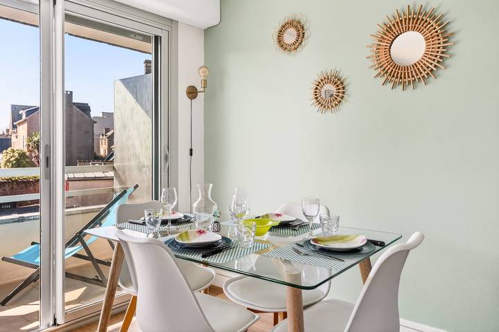 Gîte pour 4 personnes, avec balcon dans Saint-Énogat - 2