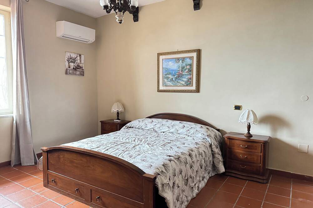 Apartamento entero, Apartment on the Gulf at the foot of Mount Faito in Castellammare di Stabia, Provincia de Nápoles