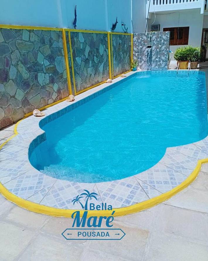 Casas e apartamentos de temporada para 3 pessoas, com terraço e piscina em Goiana