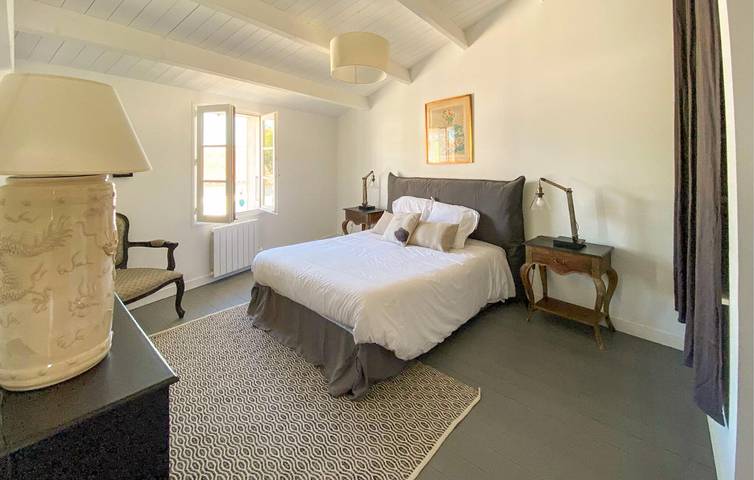 Charmant appartement de 100 m² avec jardin, Wi-Fi et situé à 700 m de la plage in La Couarde-sur-Mer, Île de Ré