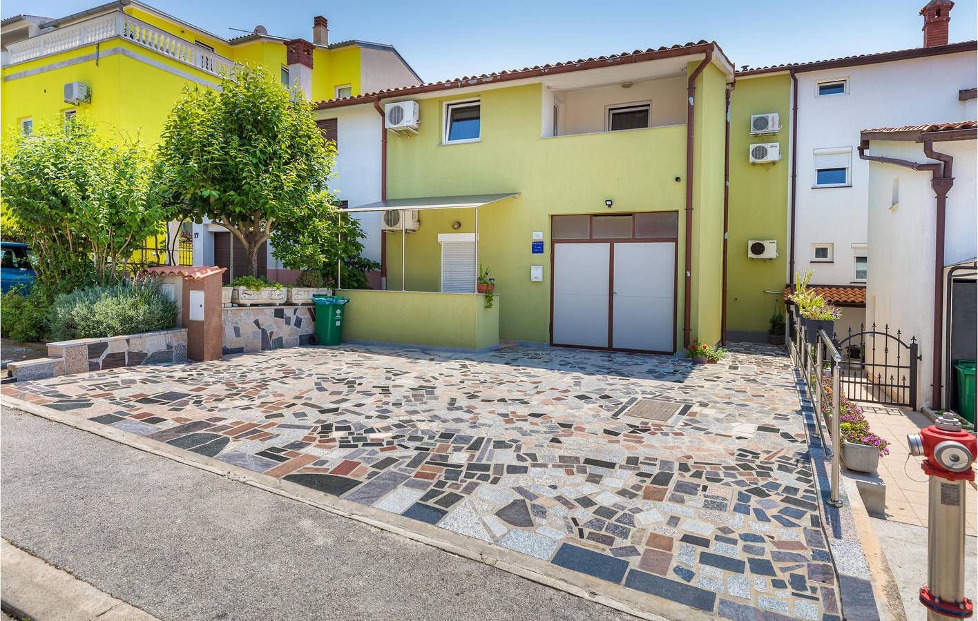 Appartement de vacances entier, Appartement confortable avec terrasse, parking et Wi-Fi – à 2,5 km de la plage Havajka in Pula-Medulin, Pula