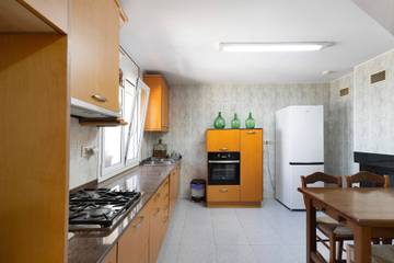 Villa for 15 Guests in Alt Penedès, Barcelona Province, Picture 3