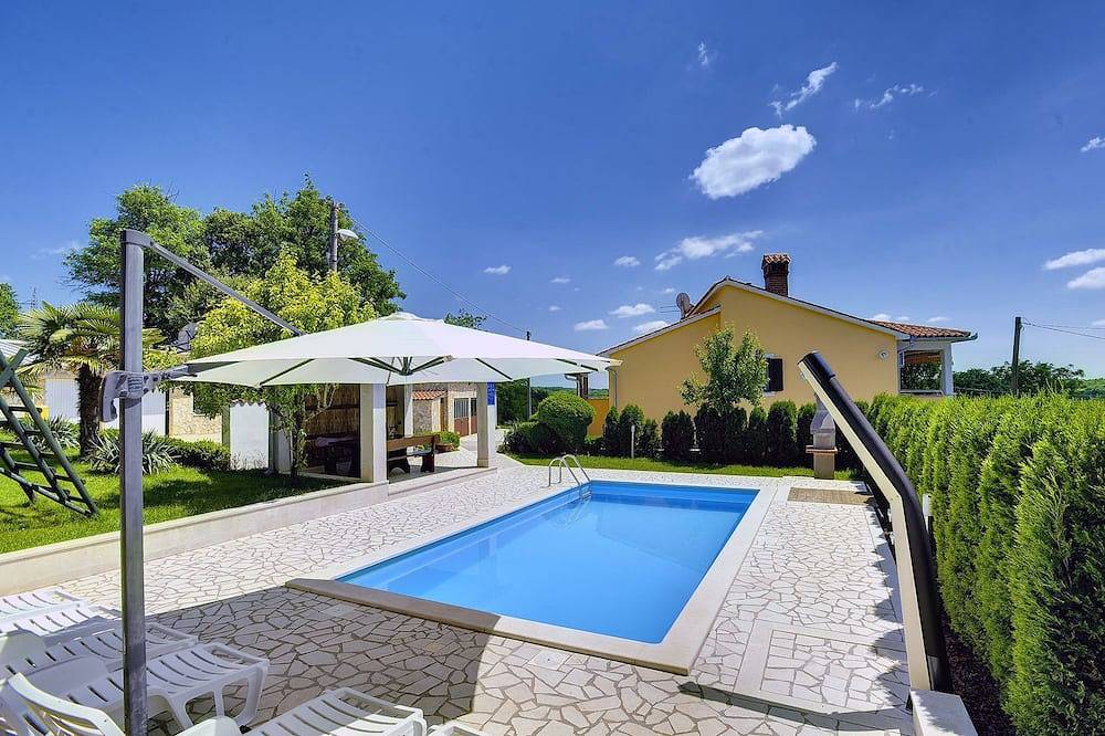 Casa vacanza a Pisino a partire da 170€ a notte