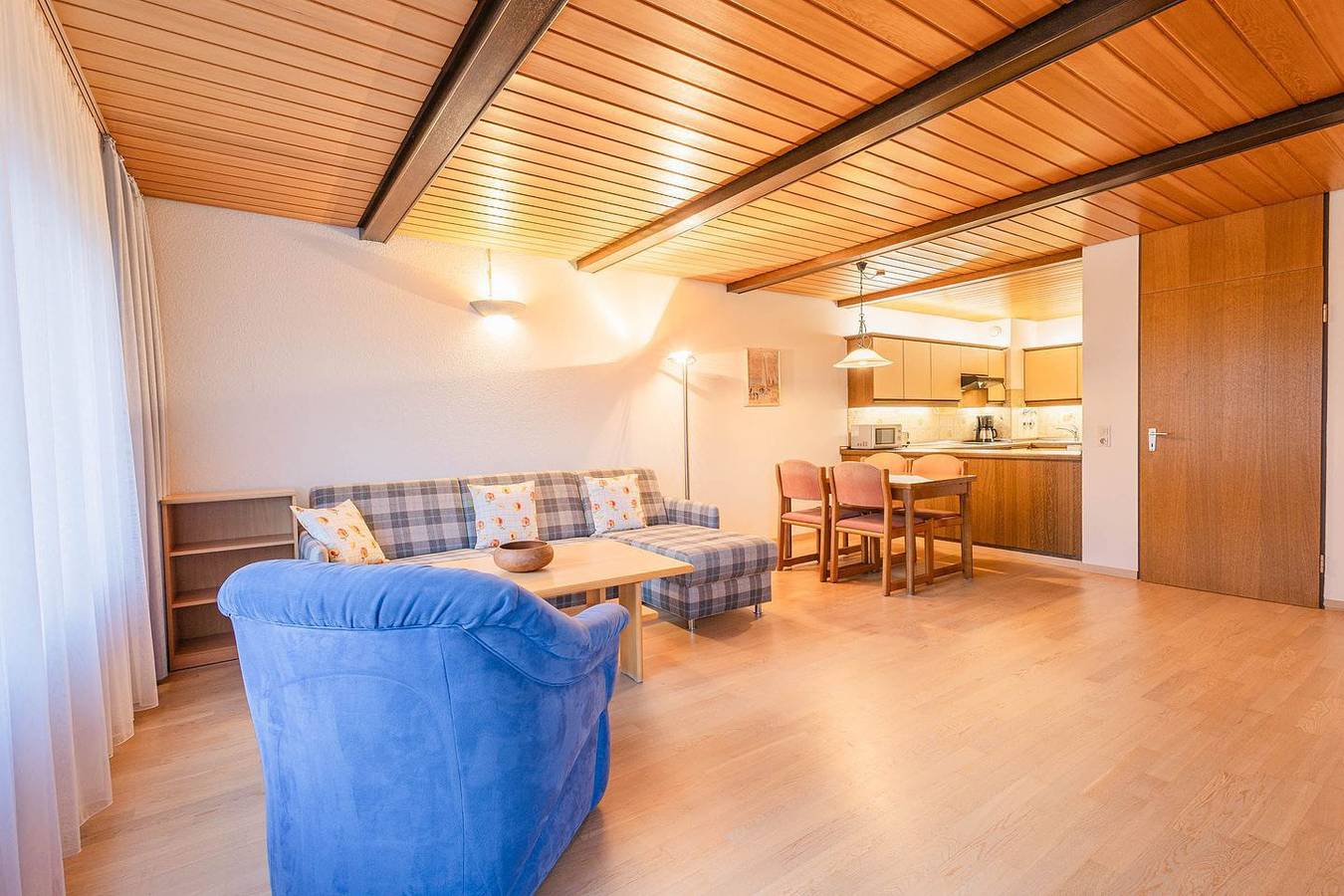 Ganze Wohnung, 2-Zimmer-Apartment (Typ 3) in Immenstaad am Bodensee, Region Bodensee-Oberschwaben
