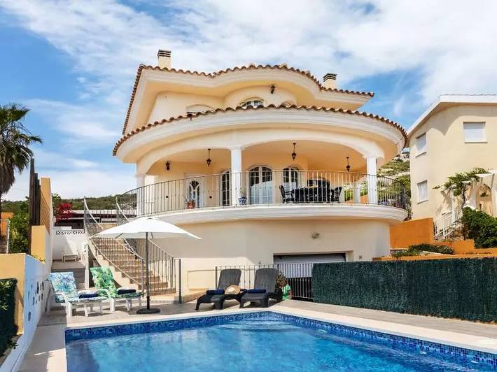 Villa pour 6 personnes, avec terrasse et piscine à Peñíscola