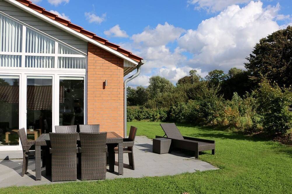5* Ferienhaus mit Schleiblick und 2 Bädern | Wlan | Sauna | Whirlwanne | Kamin in Schlei, Kosel