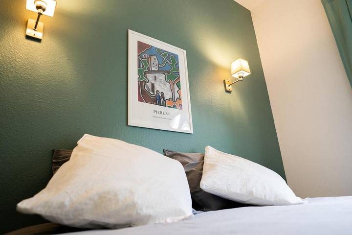 Hôtel pour 2 personnes, avec jardin et vue à Pierlas - 3