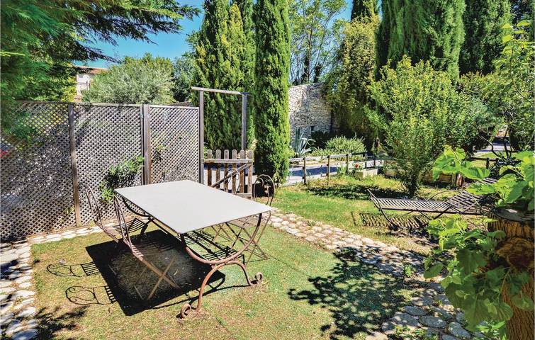 Tavel Apartment: Parkplatz, TV, Garten, Pool & Internet! in Tavel, Nimes und Umgebung