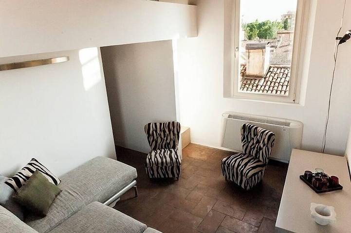 Entire apartment, Little Tower Over The Roofs in Modena, Modena Province