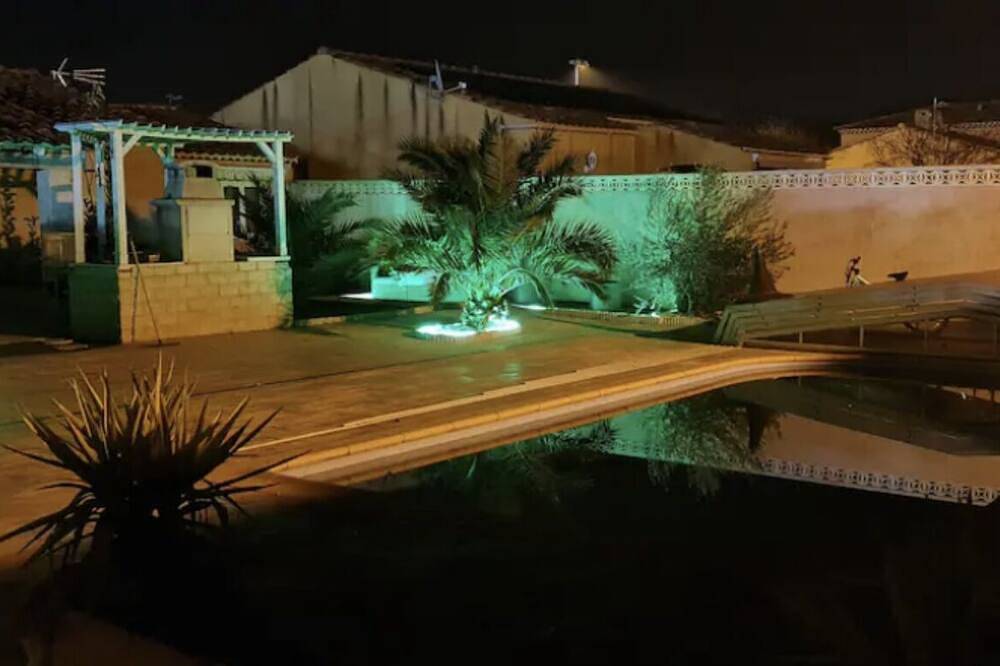 Entire apartment, 50m2 of Peace in the Heart of Vitrolles in Vitrolles, Istres region