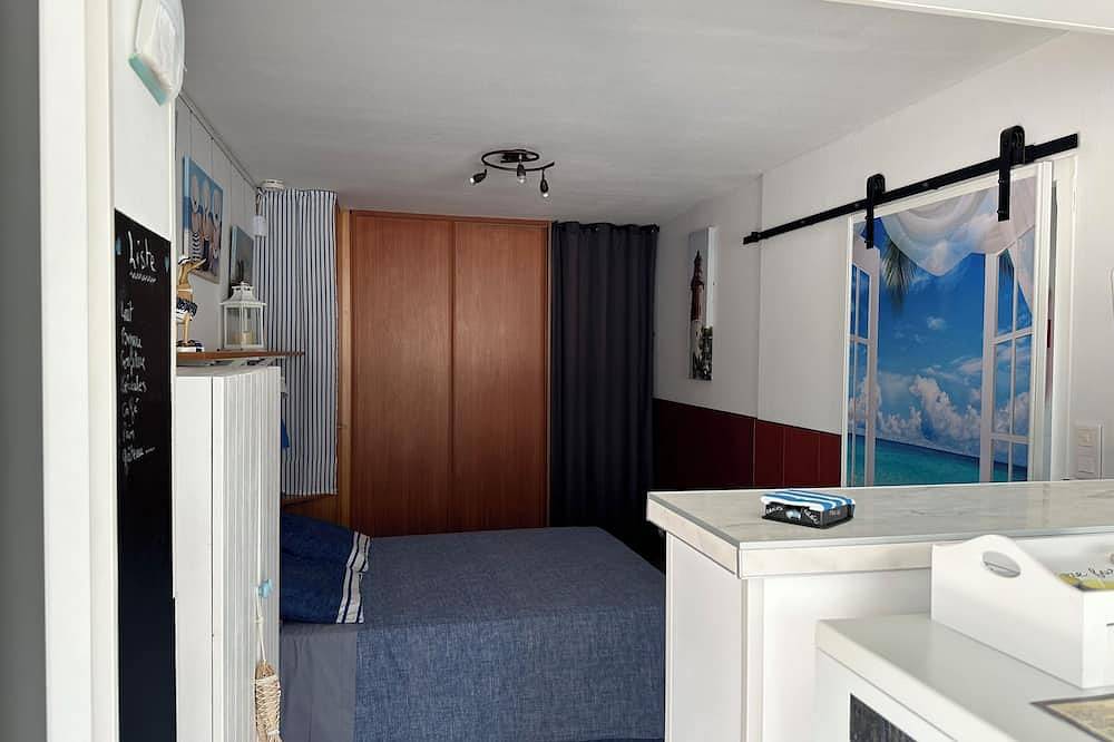 Entire apartment, Studio \"Brigitte\" in Audenge on the Bassin d'Arcachon in Audenge, Arcachon region