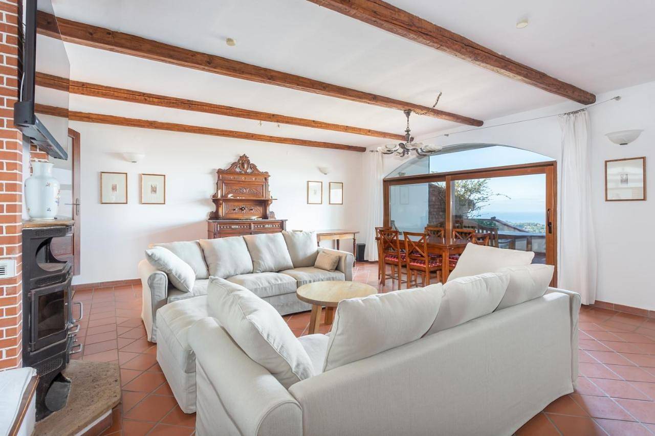 Five-Bedroom House in Magomadas, Planargia