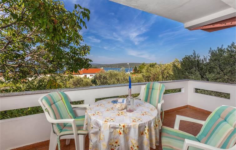 Gîte pour 5 personnes, avec terrasse à Punat - 3