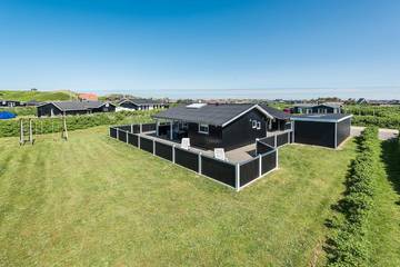 Villa für 6 Personen, mit Whirlpool und Sauna sowie Terrasse in Søndervig