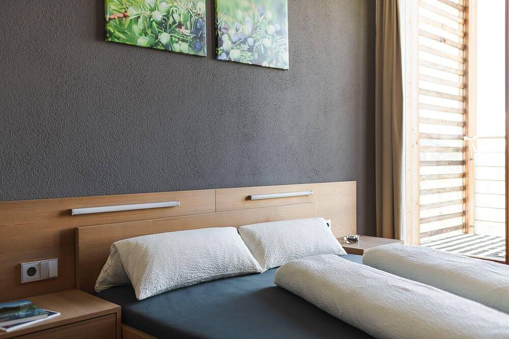 Ganze Wohnung, Ferienwohnung Stille in Südtirol - Aviunshof nature design apartment in Matsch, Mals