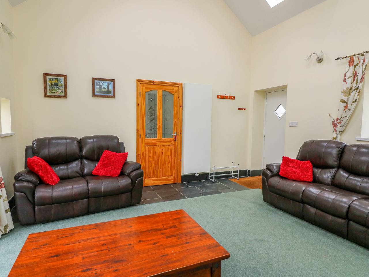 Hen Brynbedw in Carmarthenshire