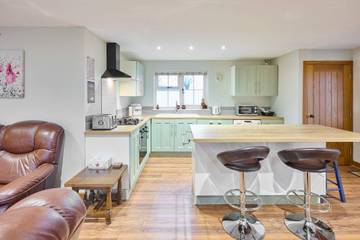 Chalet for 4 People in Alby with Thwaite, Norfolk, Photo 2