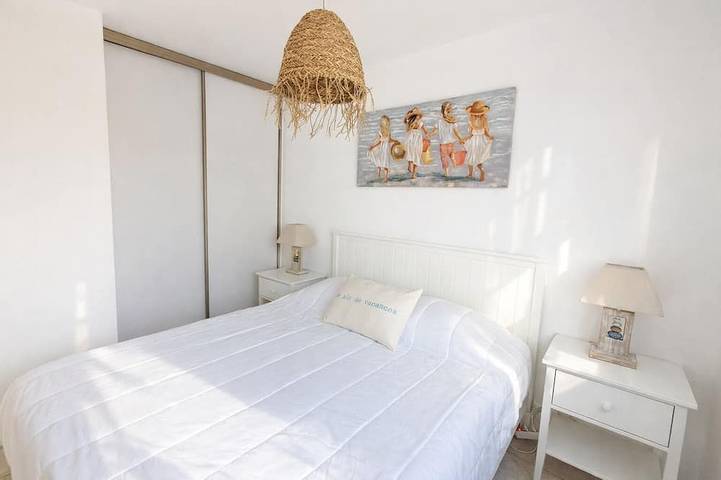Gîte pour 4 personnes, avec balcon dans Plage du Chay - 3