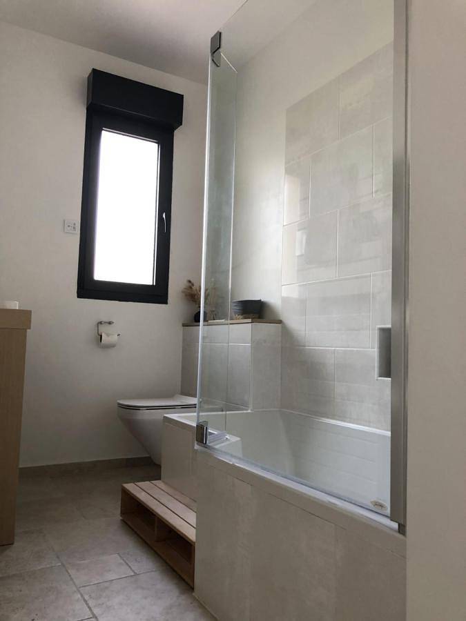 Four-Bedroom Holiday Home in Sotteville-lès-Rouen, Région de Rouen