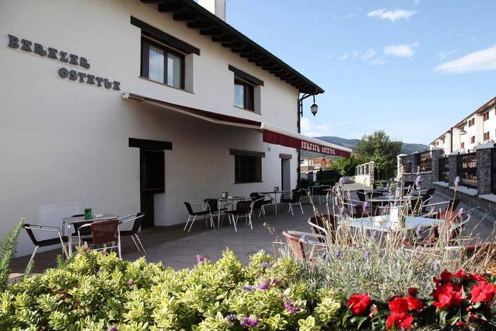 Casa rural para 3 personas, con terraza y vistas en Donostialdea - 2